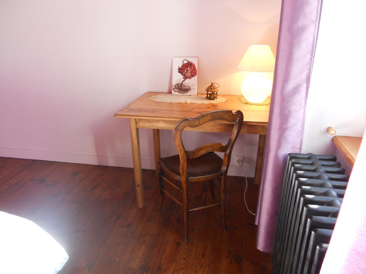 La Halte Du Pèlerin D'hôtes Couette-café